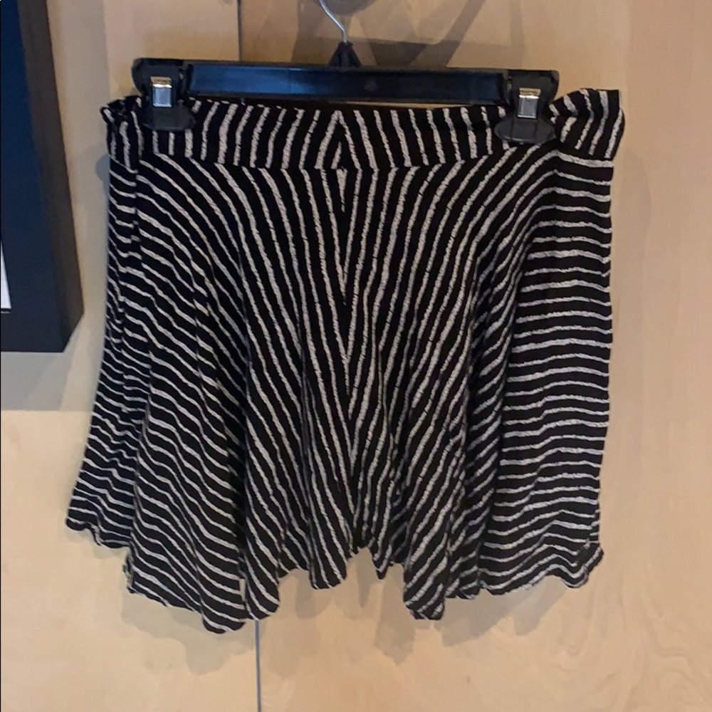Lightly worn skirt